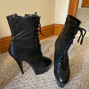 Ellie Shoes 6” stiletto boots size 6